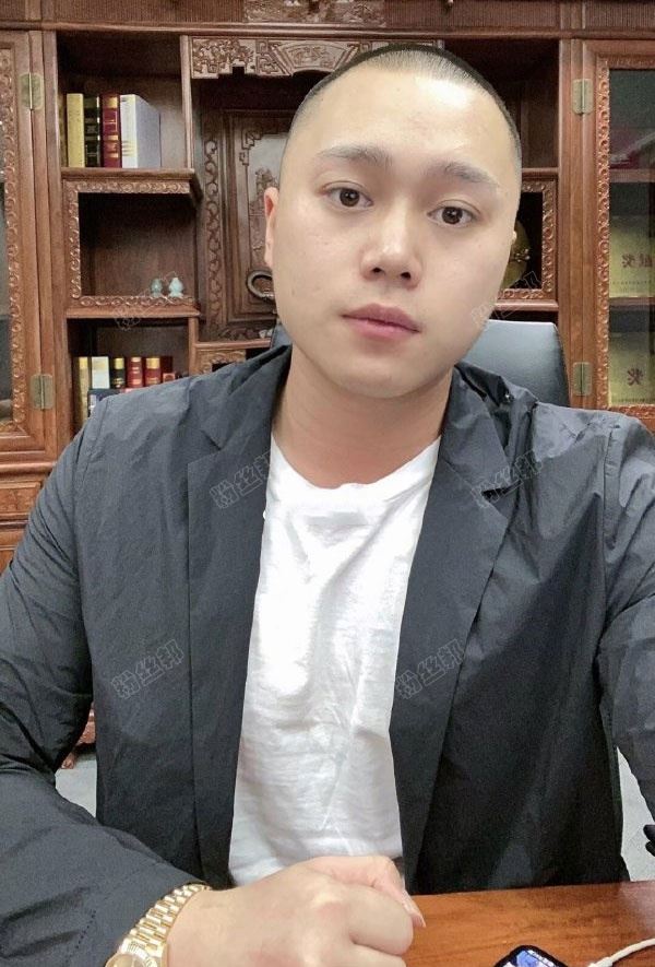 快手刘二狗被封禁退网，自爆账号余额1亿多，或因低俗直播被“保护”