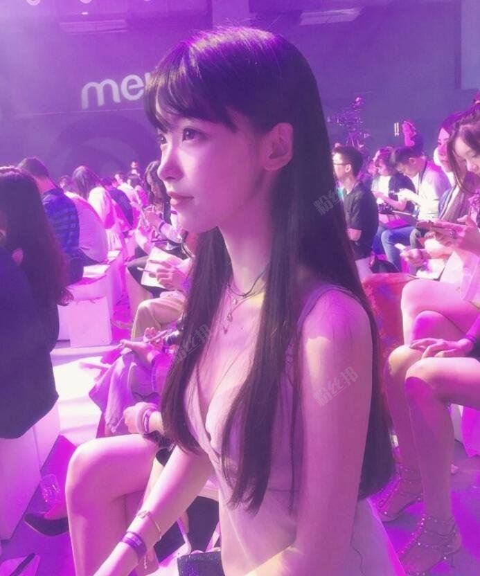 抖音半藏森林资料简介，微博网红AJ女孩福利生活照写真图片