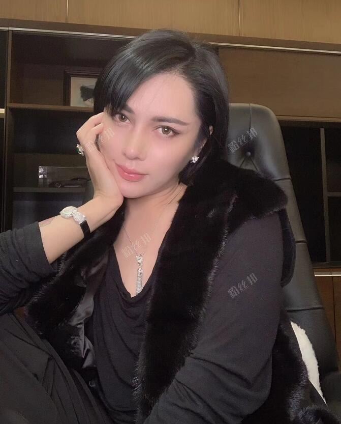 快手时诗时大漂亮个人资料简介，辛巴徒弟时大漂亮是男是女