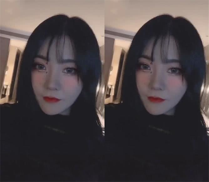 一条小团团最早期露脸图片，刚做主播曾在熊猫直播开播