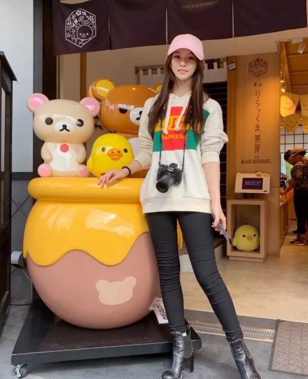 十三次斗鱼年度及粉丝节经典战役 斗鱼“新王”旭旭宝宝正式登基