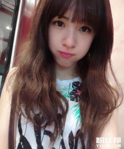 熊猫TV周二珂个人资料简介 周二珂直播间照片