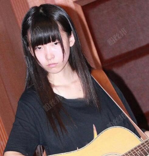 抖音半藏森林资料简介，微博网红AJ女孩福利生活照写真图片