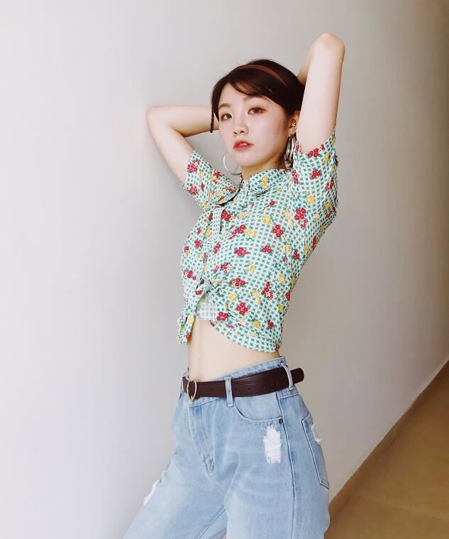 抖音爆胎草莓粥个人资料简介 穿衣达人爆胎儿微博照片生活照