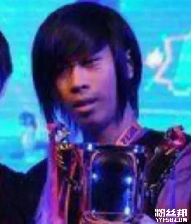 电竞三丑斗鱼一哥55开卢本伟十大经典的被黑照片