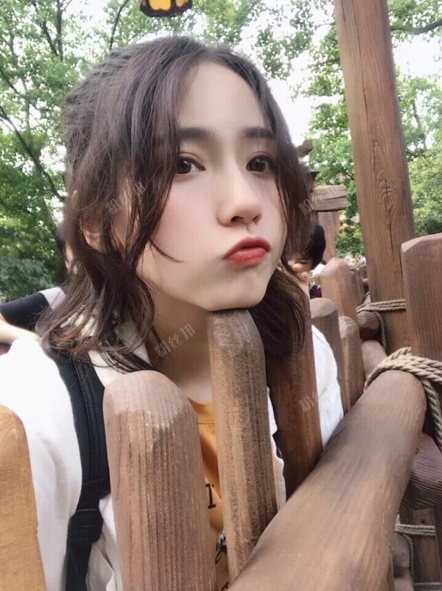 斗鱼成果诸葛大力资料，演员成果微博长发图片，出演爱情公寓5新角色