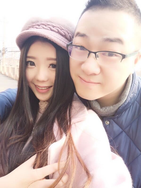 阿哲官宣婚纱照后，YY头部主播基本都结婚了，就差文儿和毕加索了