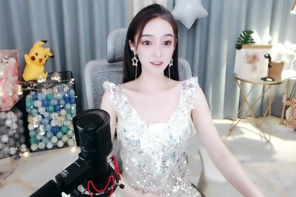 china宝哥曾邀请老毕签约，东方宝宝透露宝哥身高，堪比姚明