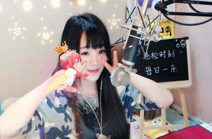 戳小琪曾是YY聊吧时代霸主，赵小磊盛赞“皇族一姐”，戳小琪YY低调开播