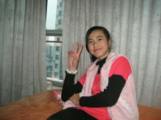 抖音宸荨樱桃蔡梓彤黑历史：退出GNZ48延迟出道 幼时成立至尊少女