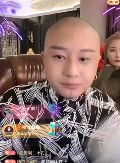 ​快手世纪大战，辛巴备5000w助方丈干二驴？丈门KK小神直言驴丈PK辛巴不会刷