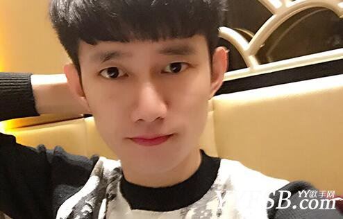 盘点YY主播阿哲“忘恩负义”对待的土豪们