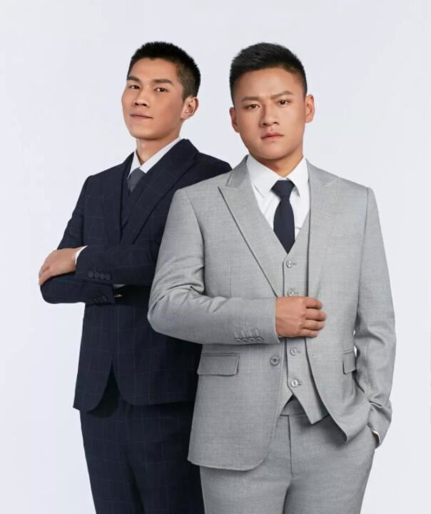 斗鱼户外339被封 天气太热想洗个澡的时候提裤子不小心露点