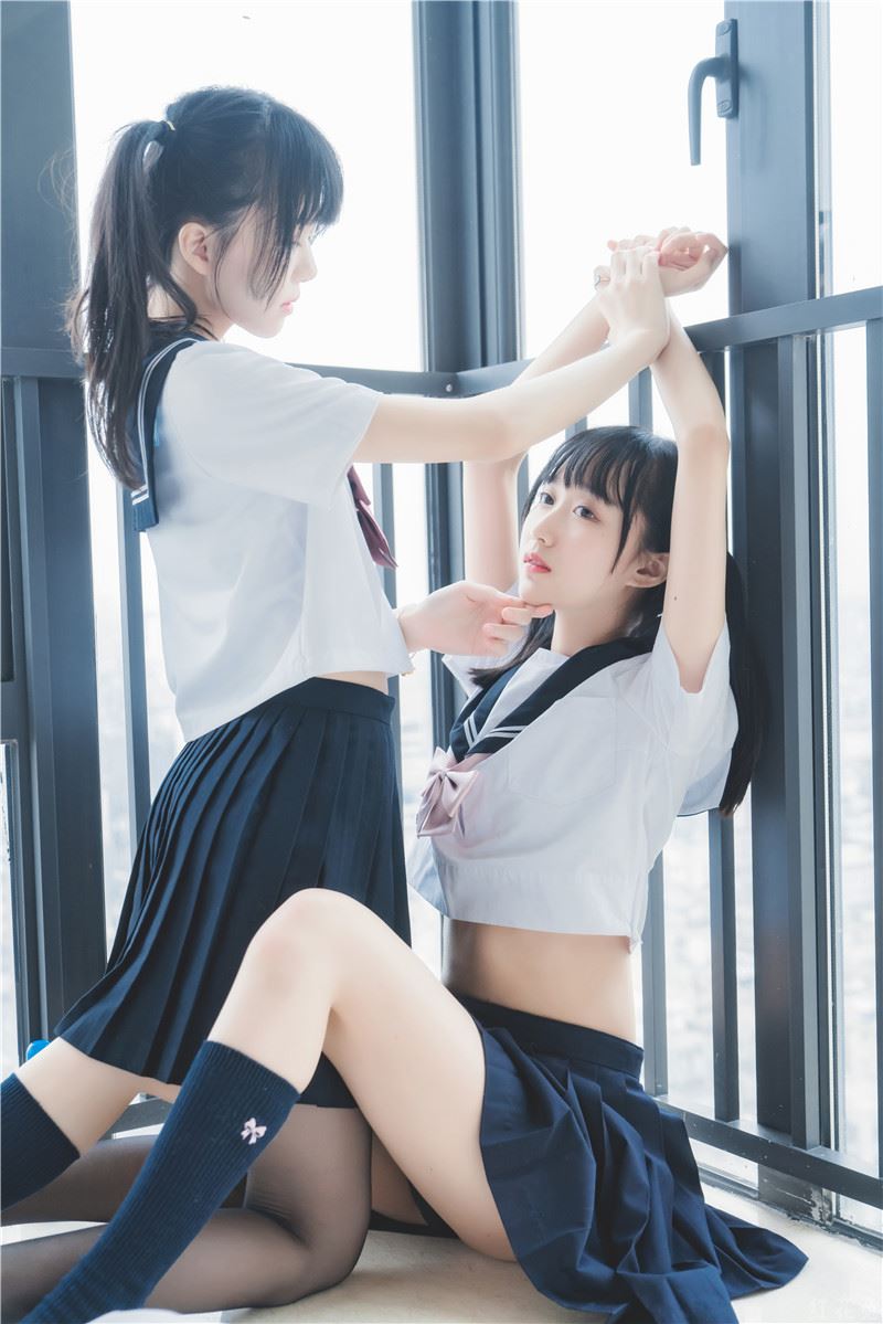 木绵绵 桜桃喵 – 她(制服×制服) [38P]