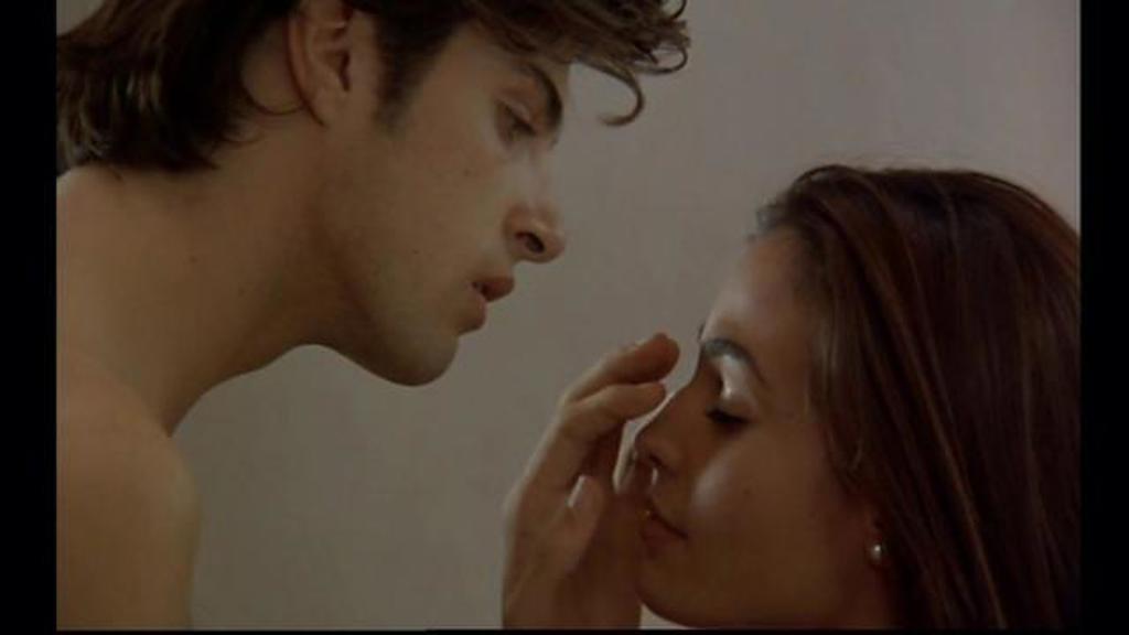 男人激烈吮乳吃奶毛片,十部最适合女生的文艺情色片