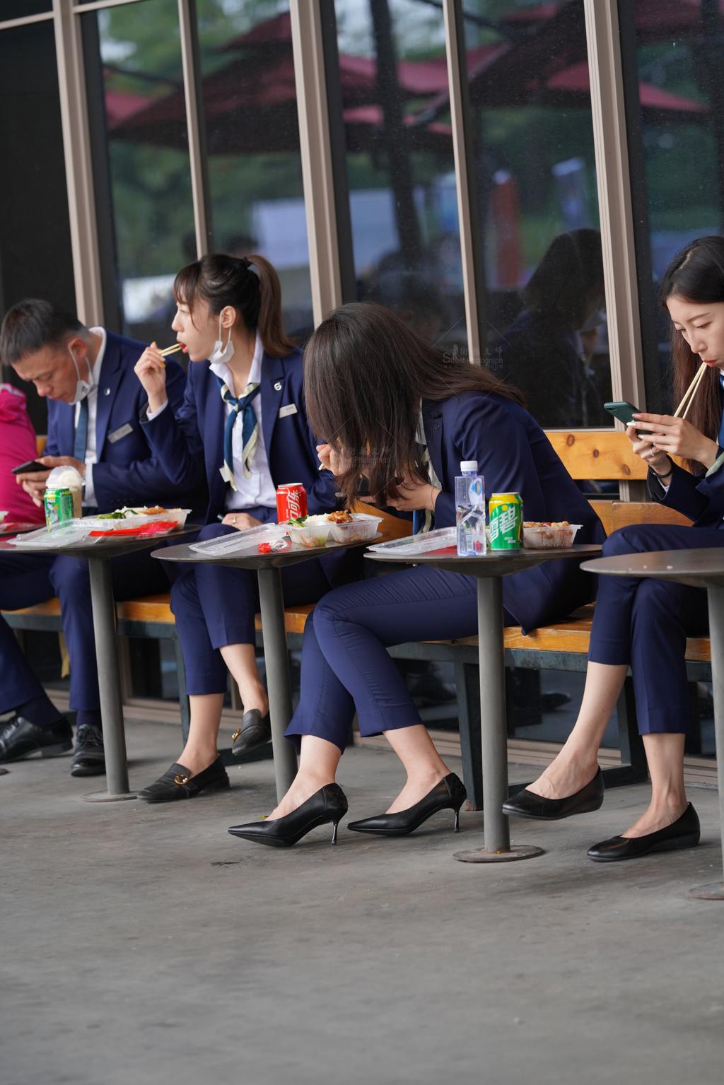 [街拍高跟]简餐销售