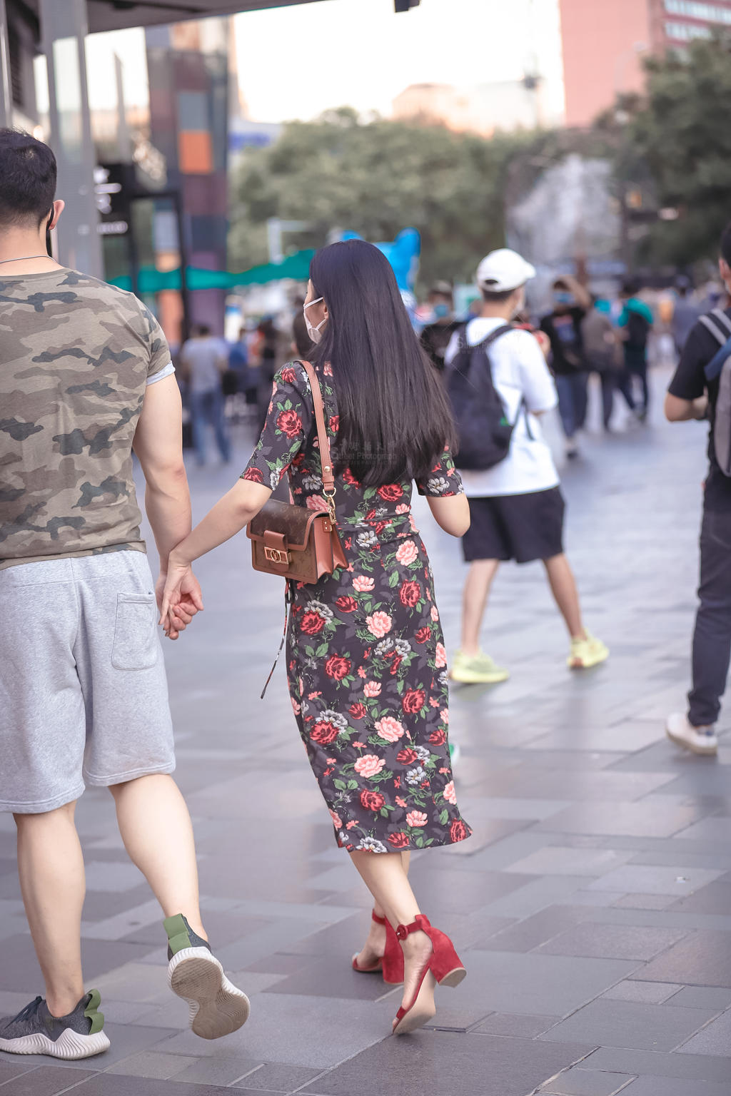 [街拍美女]2022.04.06漂亮的花裙子
