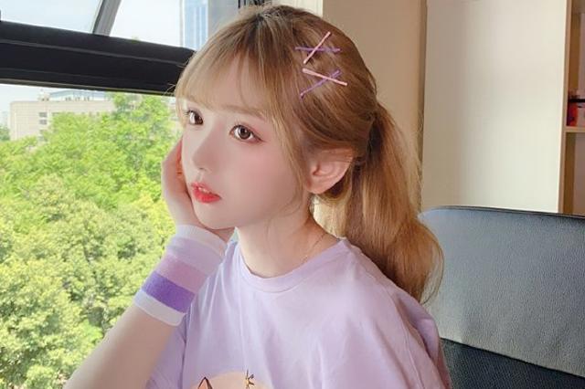 小圆脸雪雪初二怎么了