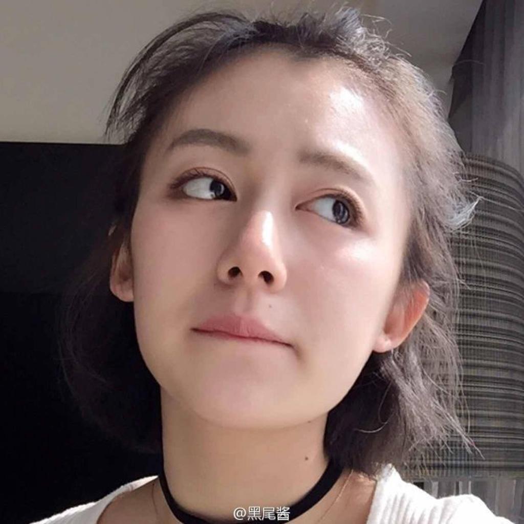 黑尾酱左奶是什么