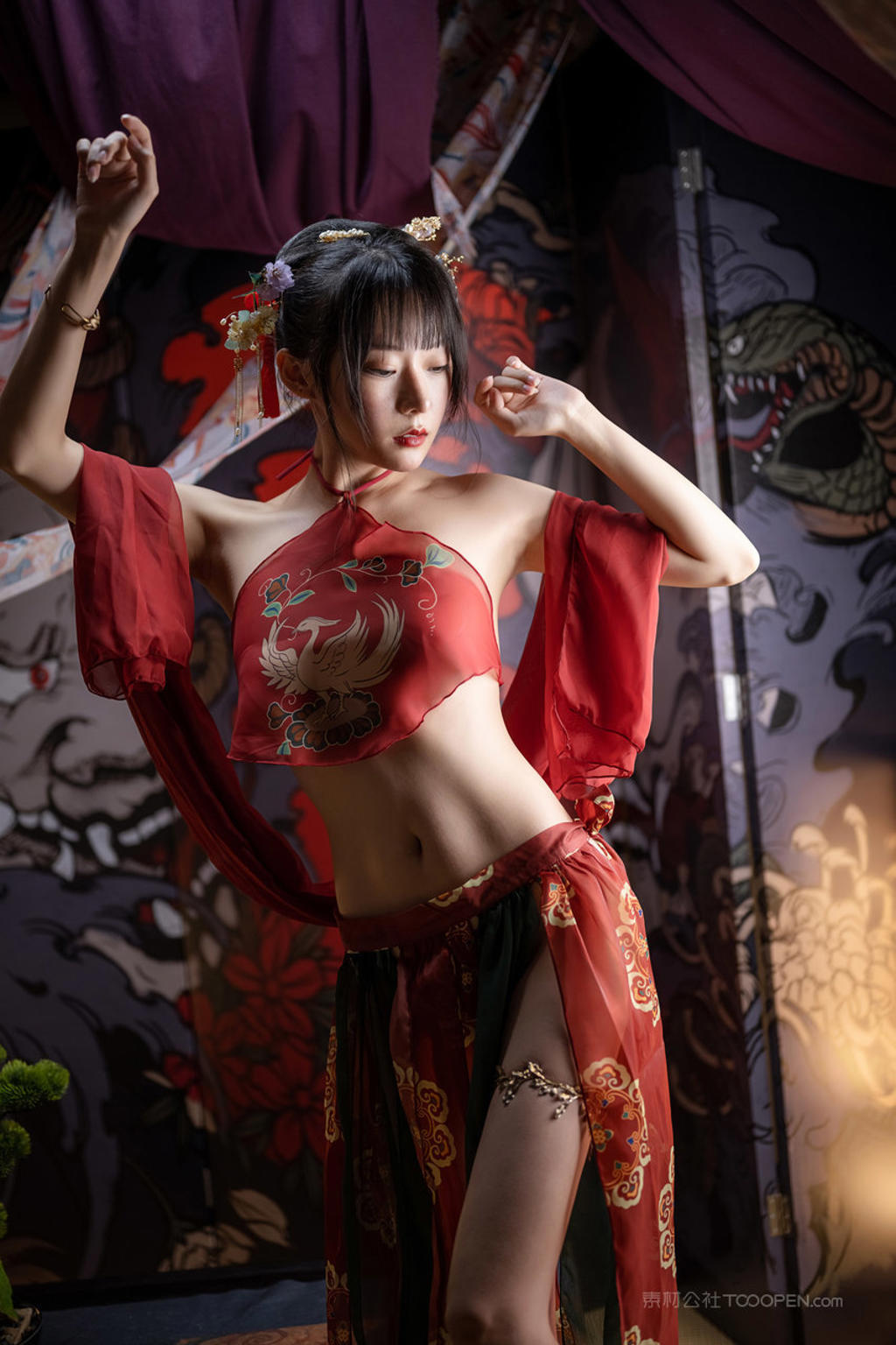 中国性感妖艳古装美女大胆人体艺术写真图片