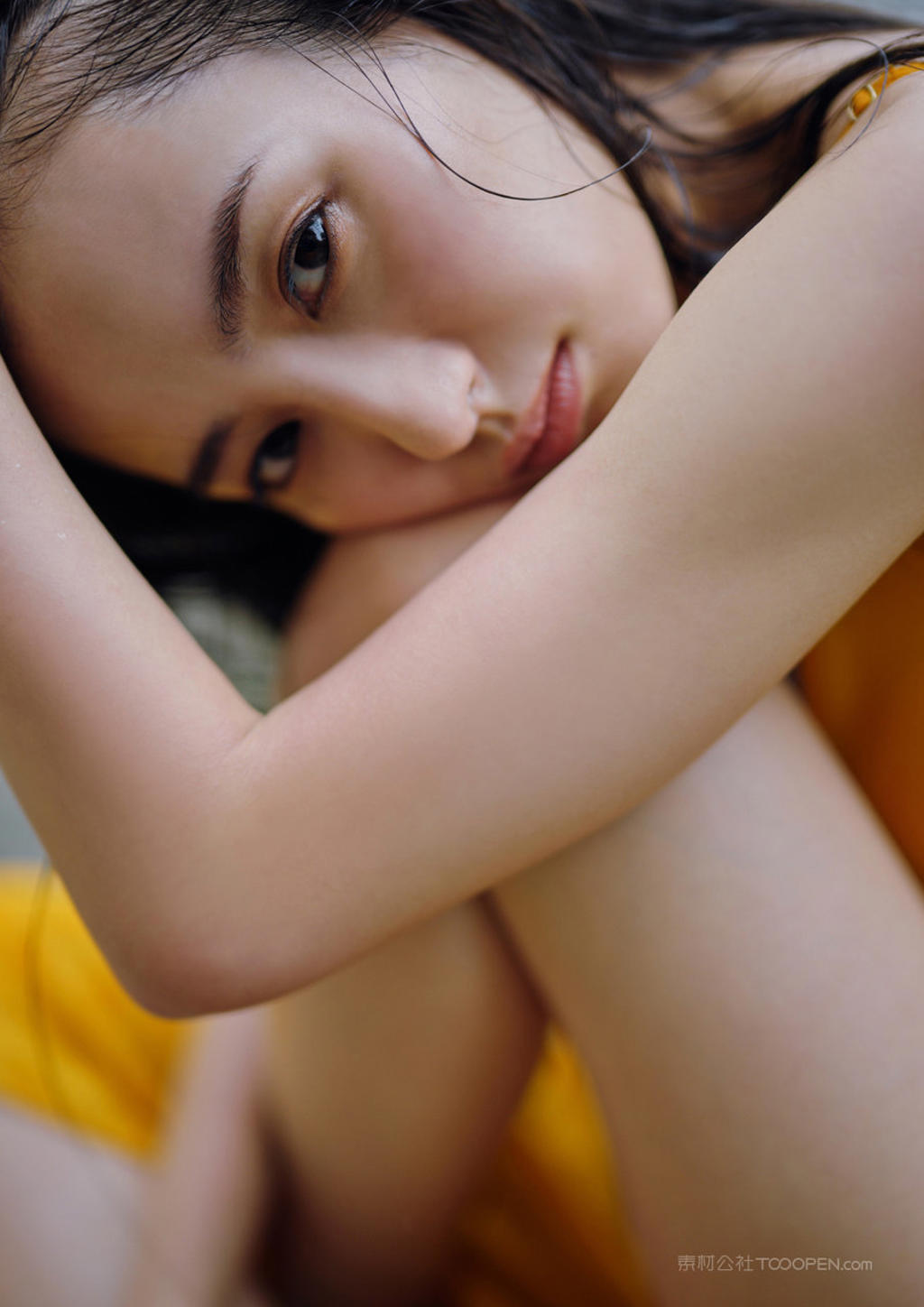 gogo日本女优美女半婐体艺术照写真图片