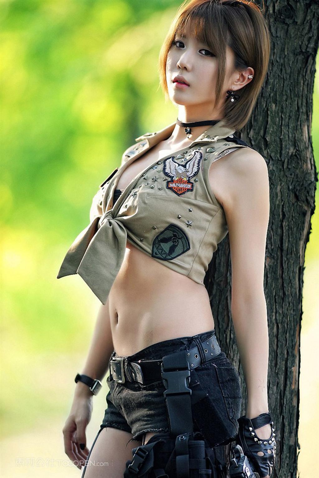 韩国高清美女野战图片