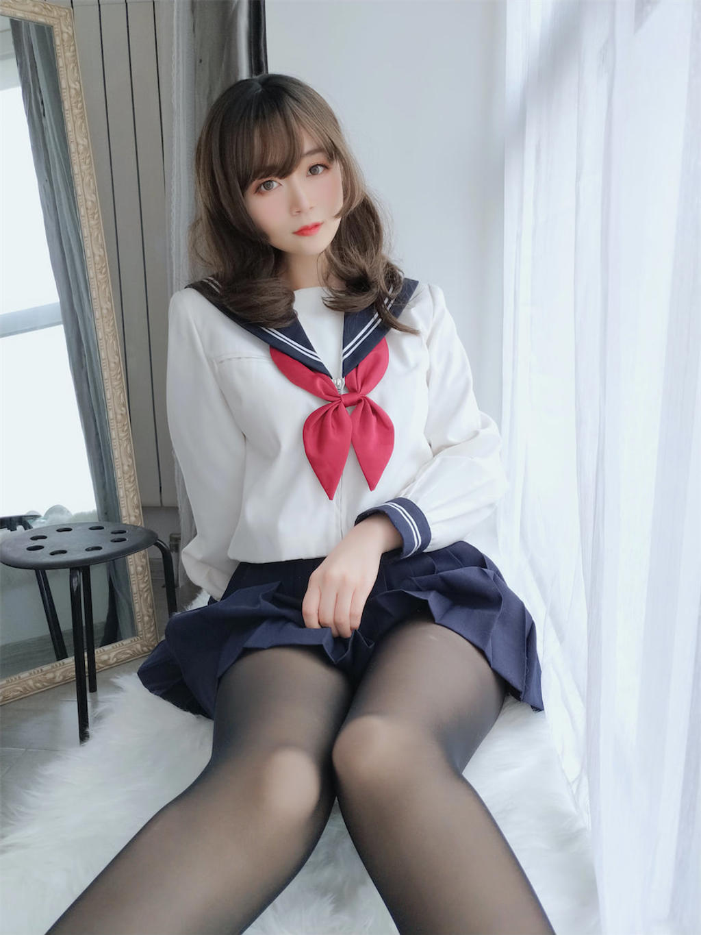 白银81黑丝水手服17p3v