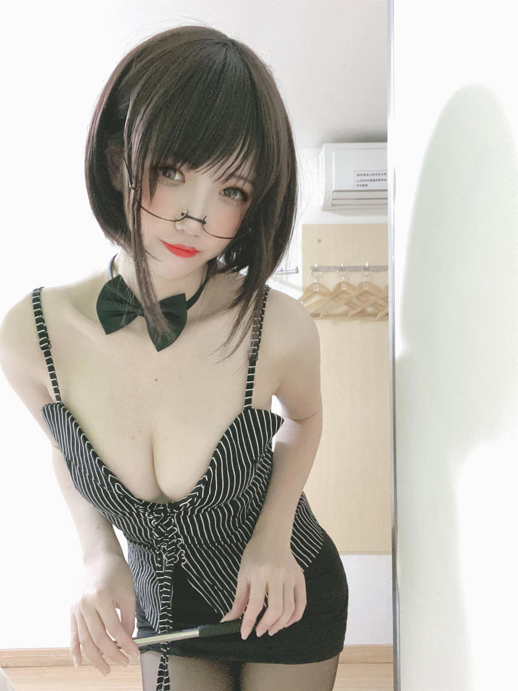 阿薰kaOri女教师6p