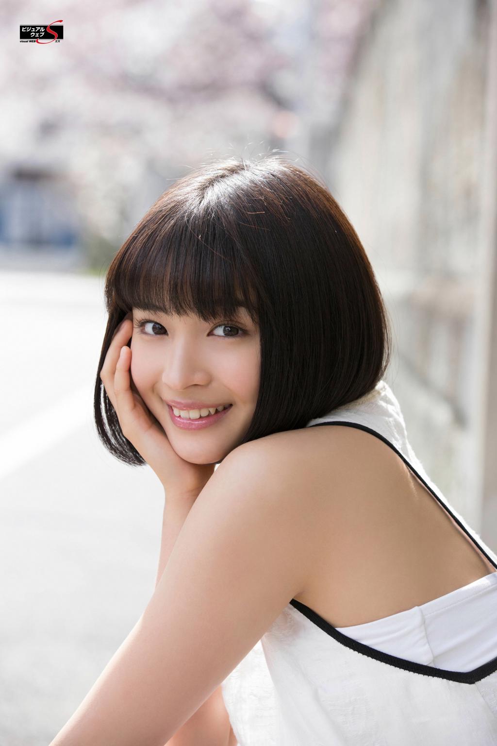 广濑铃写真本.広瀬すず「Suze Hirose」.High-quality Photo