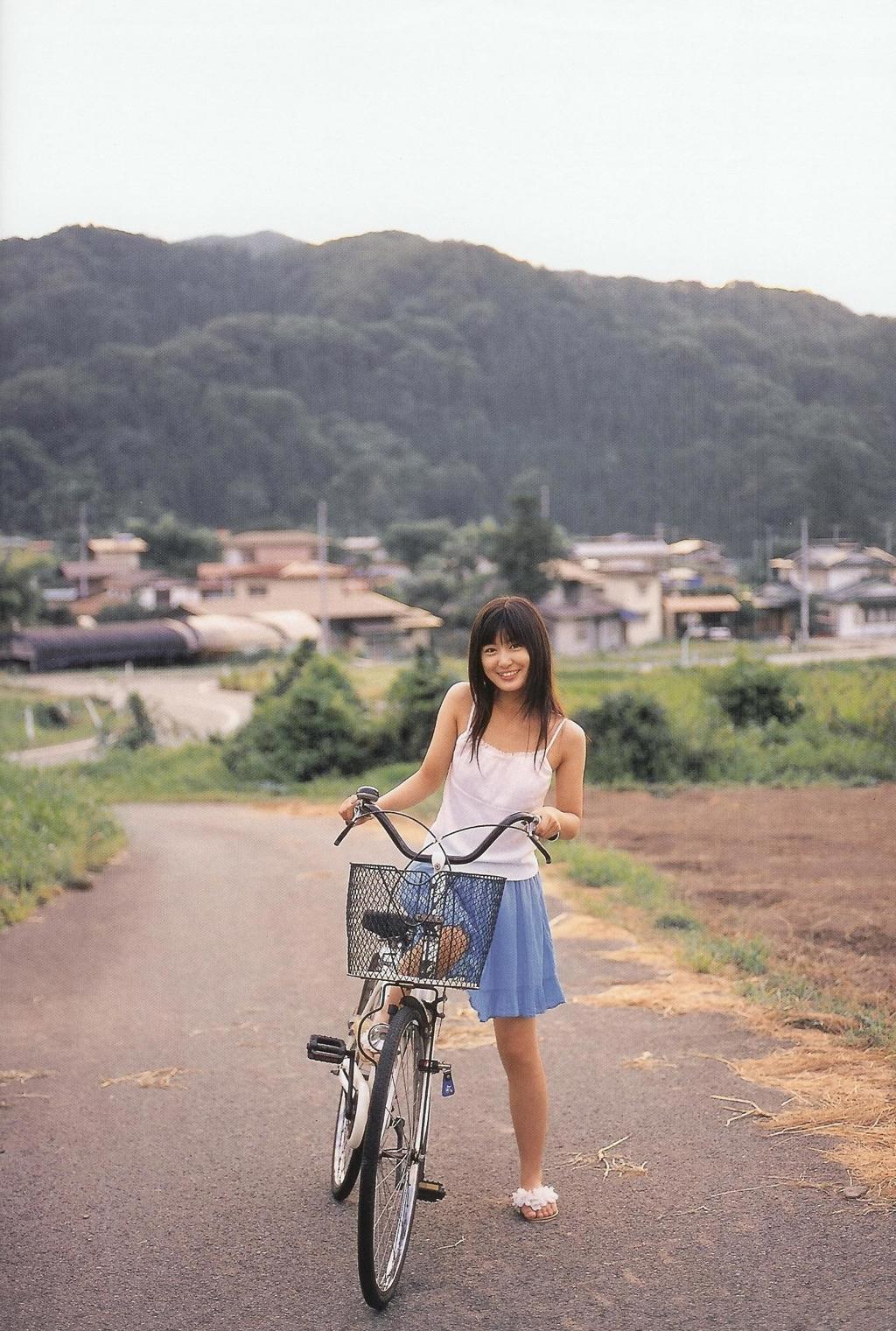 水沢奈子写真