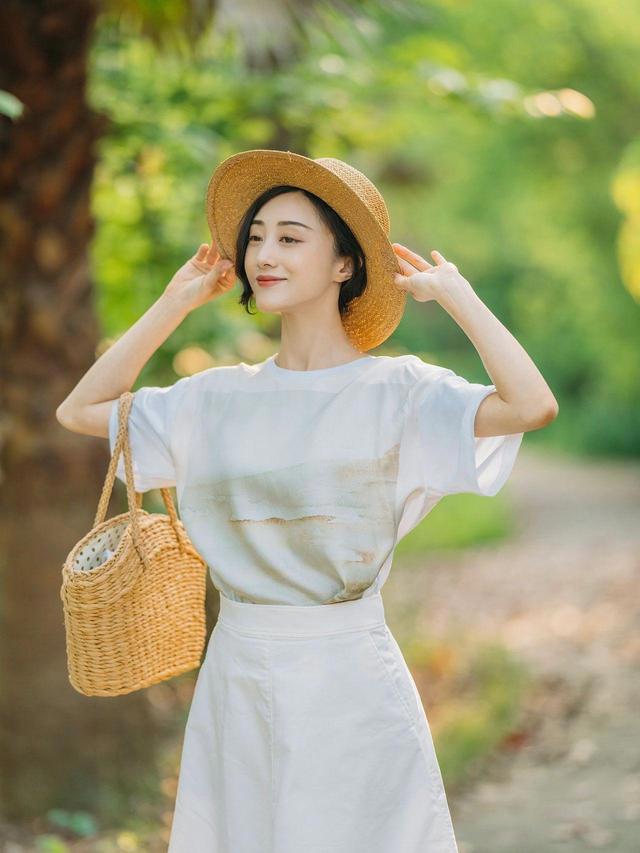 女生拍照姿势大全 超级简单